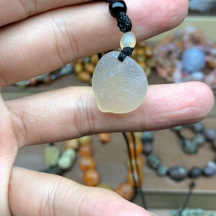 玛瑙/玉髓未镶嵌珠宝半成品