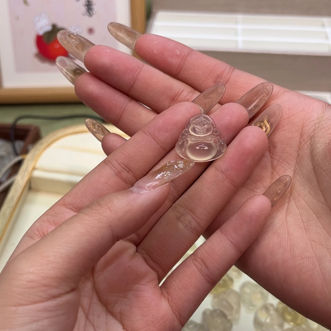 玛瑙/玉髓颈饰未镶嵌哇**?