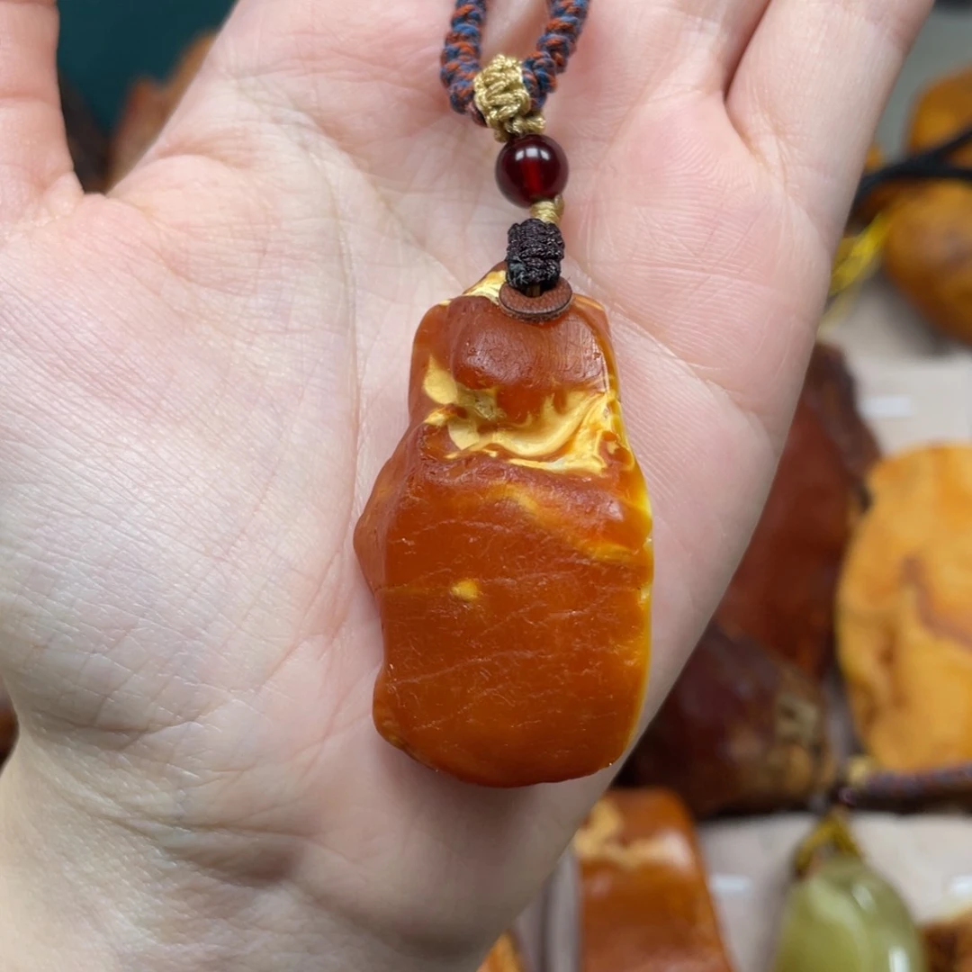 琥珀珠宝奇石未镶嵌