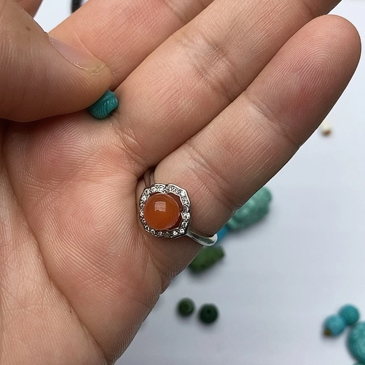 南红玛瑙未镶嵌珠宝奇石