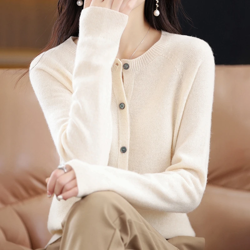 女纯色针织常规衫宽松百搭圆领时尚韩版外搭春秋短款薄款打底衫