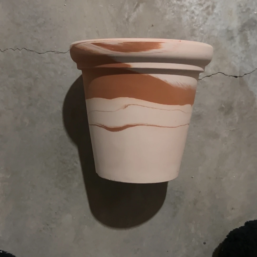 【闪购商品】红陶玛奇朵斗盆19口18高1个【微瑕】