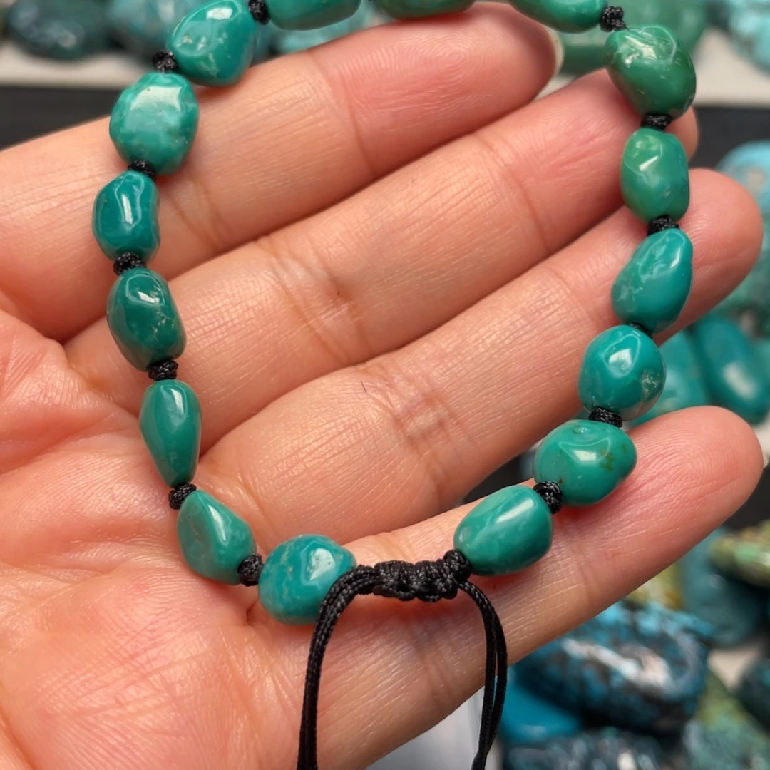 车***奶绿松石未镶嵌颈饰