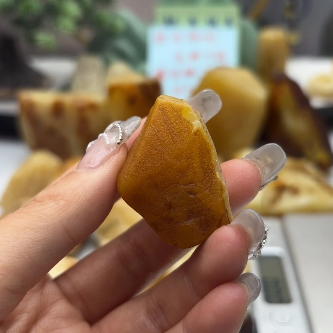 定制琥珀未镶嵌?****?琥珀