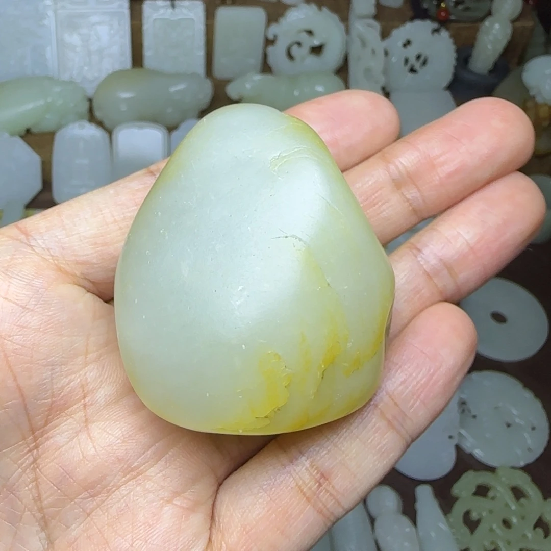 和田玉未镶嵌挂件原石靠山