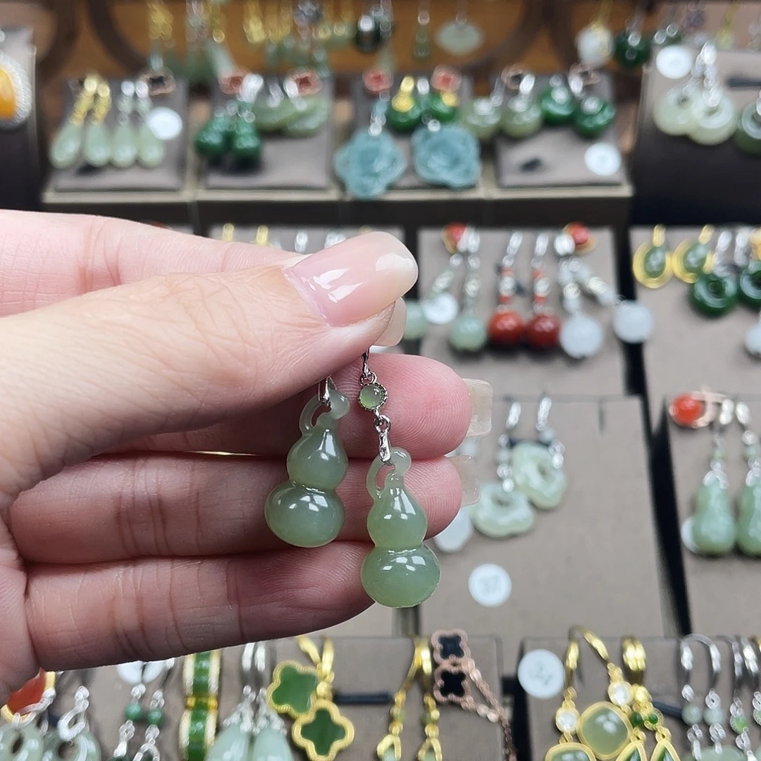 和田玉银S925镶嵌耳坠大葫芦卡21*11左右