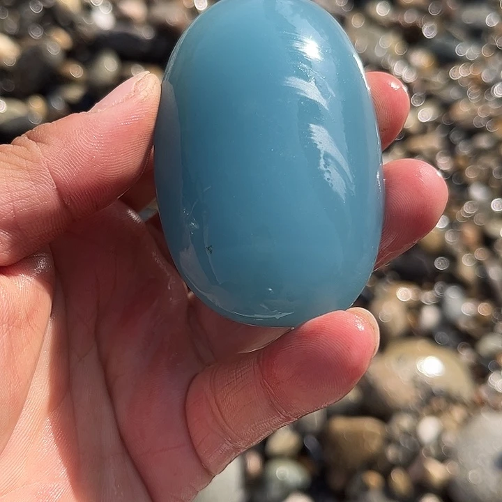 和田玉（糖玉）未镶嵌珠宝奇石