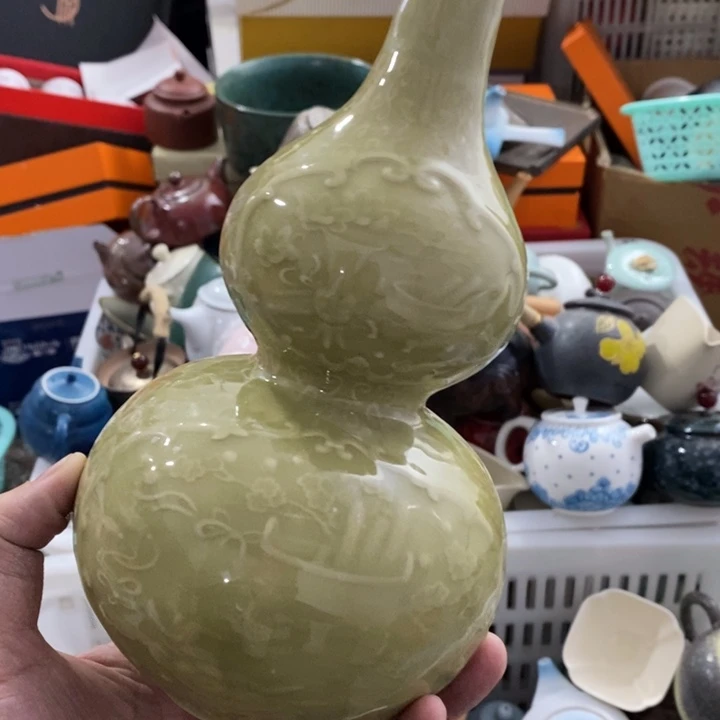 陶瓷艺术品及陶瓷壶
