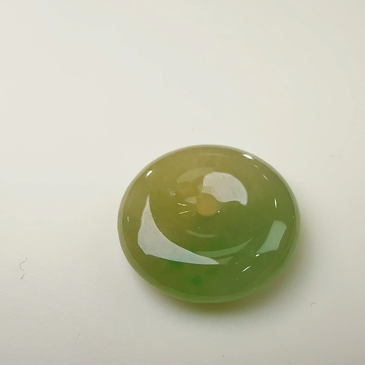 翡翠裸石黄加绿平安扣