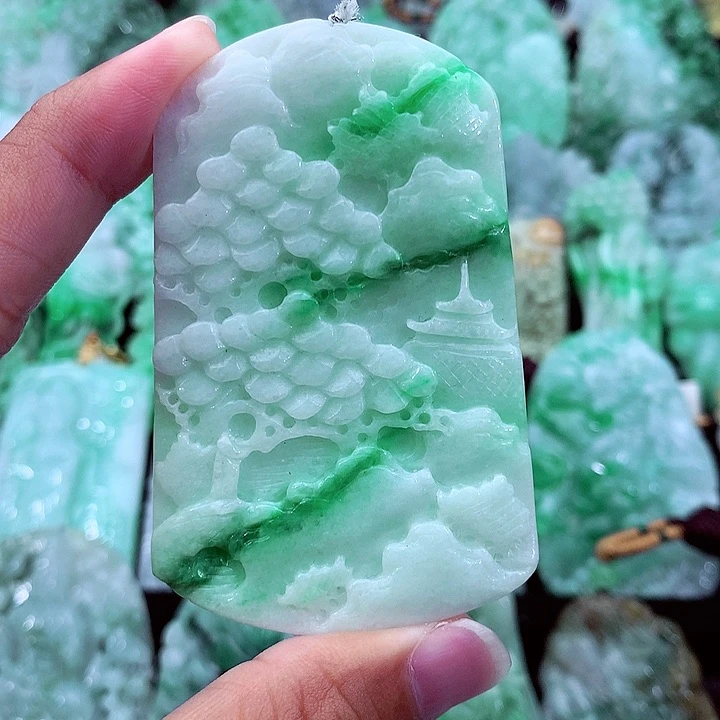 吊坠(不含链)未镶嵌翡翠