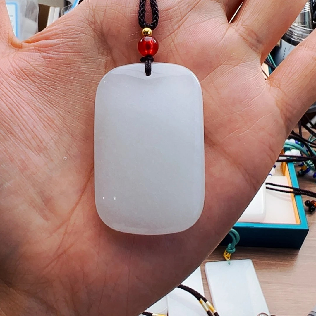 石英质玉未镶嵌颈饰艺*