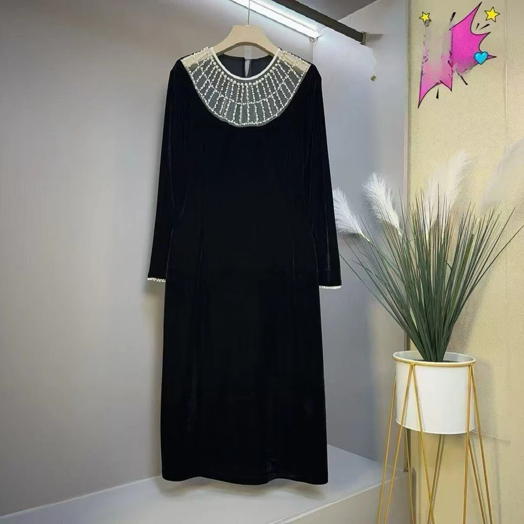 大码女装针织圆领优雅珍珠收腰连衣裙秋冬秋季百搭显瘦气质