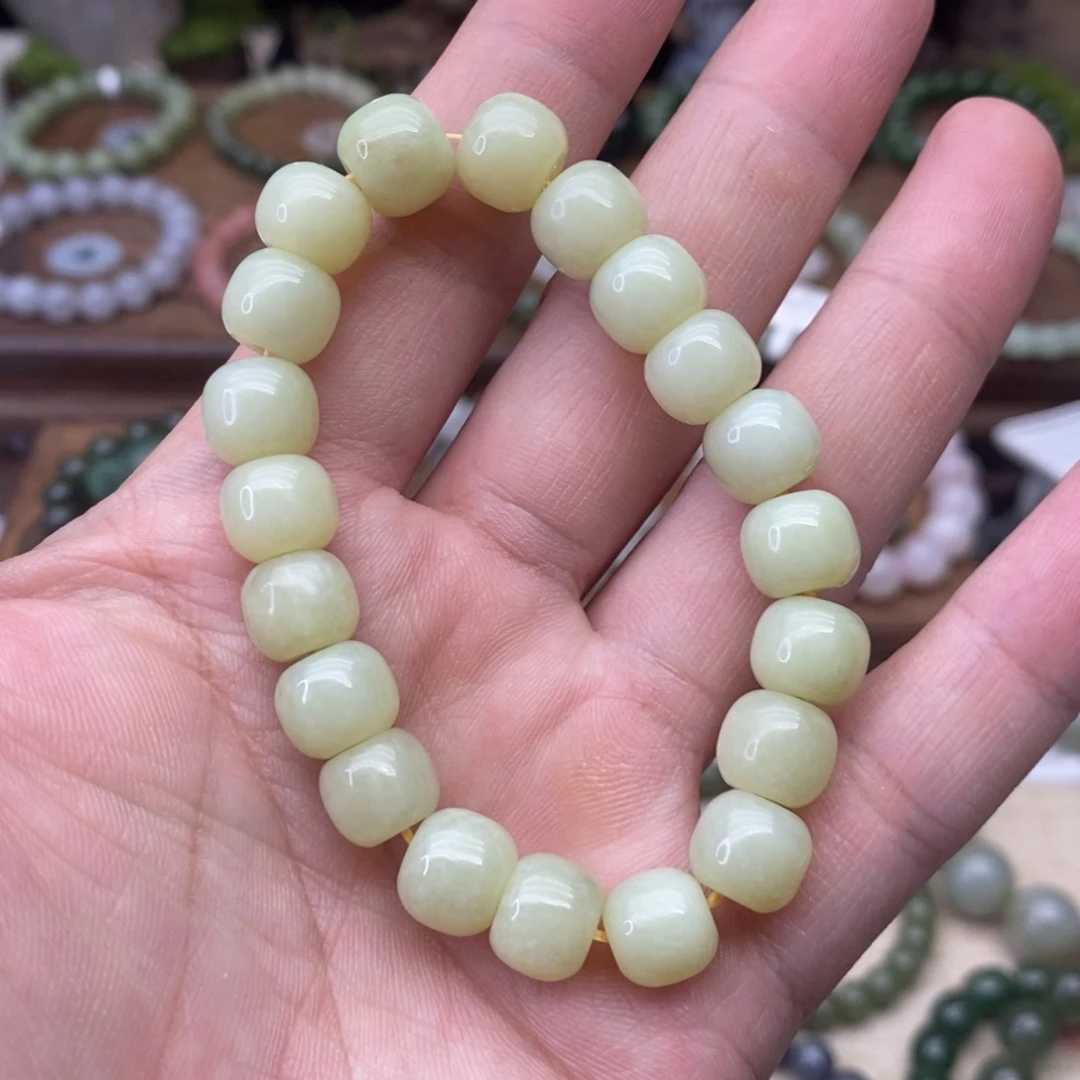 和田玉未镶嵌手链黄口老型珠卡10