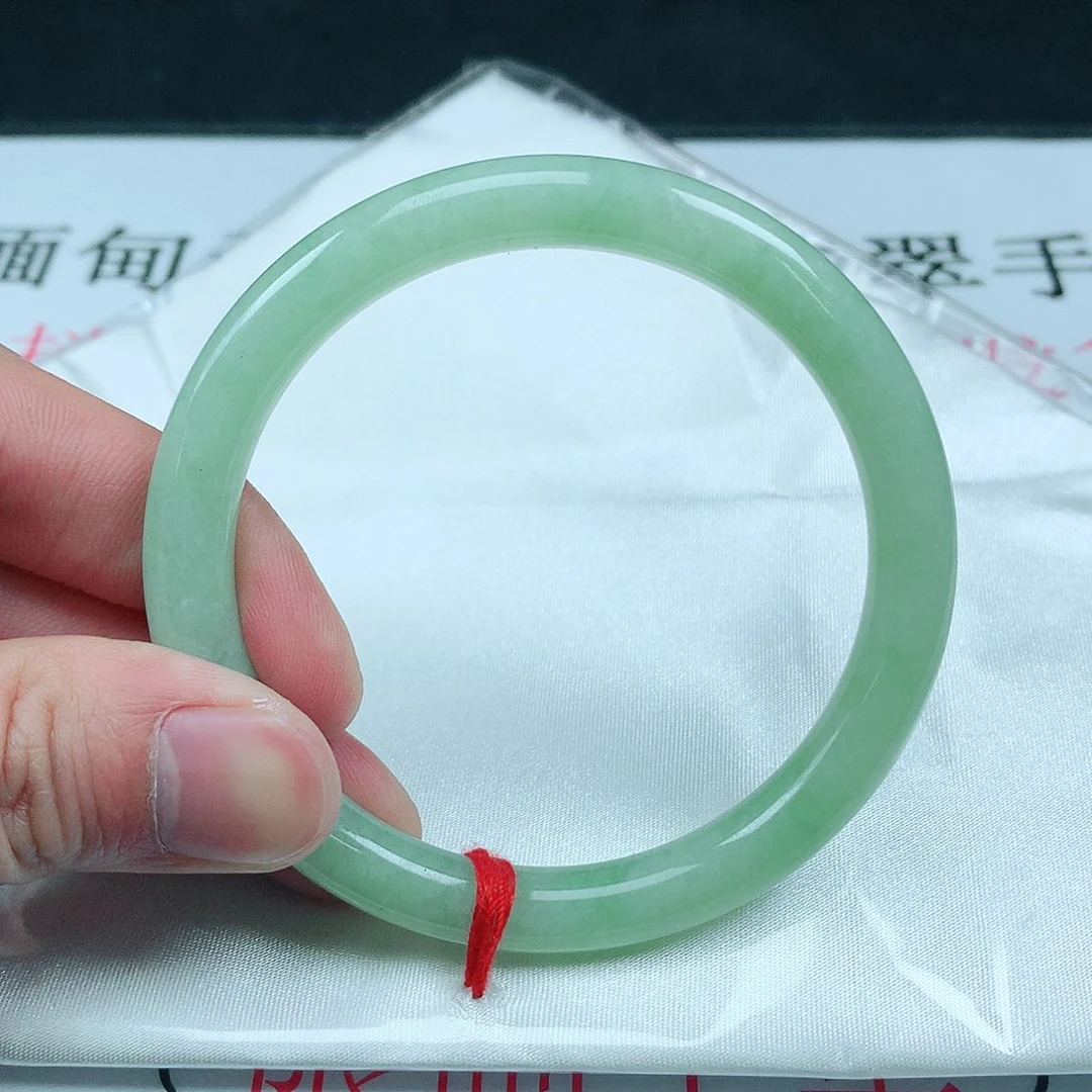 翡翠手镯未镶嵌圈57.