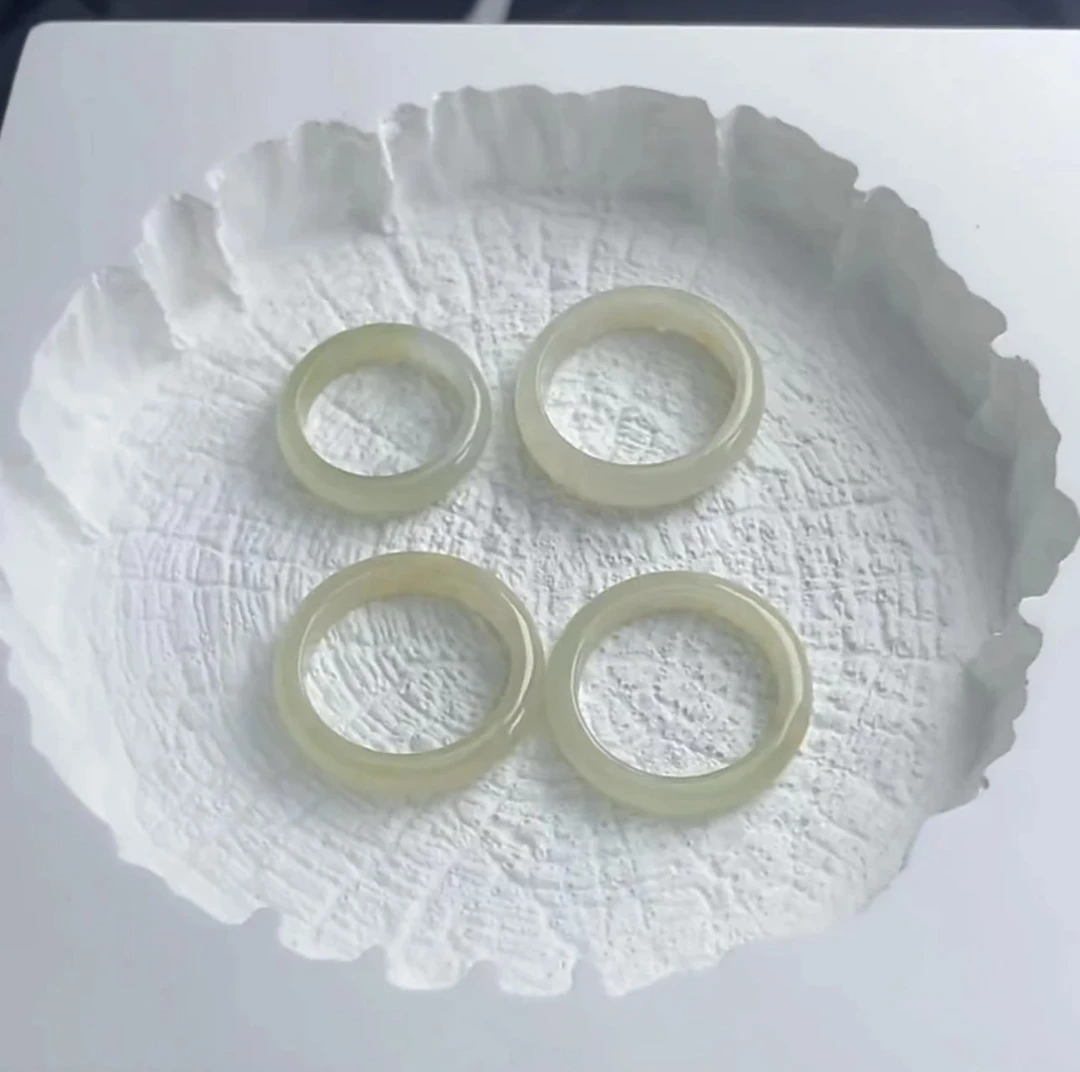 天然缅甸翡翠戒圈老天鹅翡翠直播间平洲翡翠手镯定制甄选