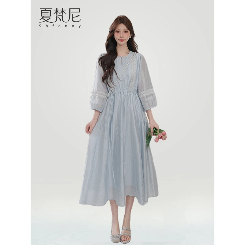 夏梵尼薄雾杉野2025年秋季新款法式蕾丝拼接清新圆领系带连衣裙