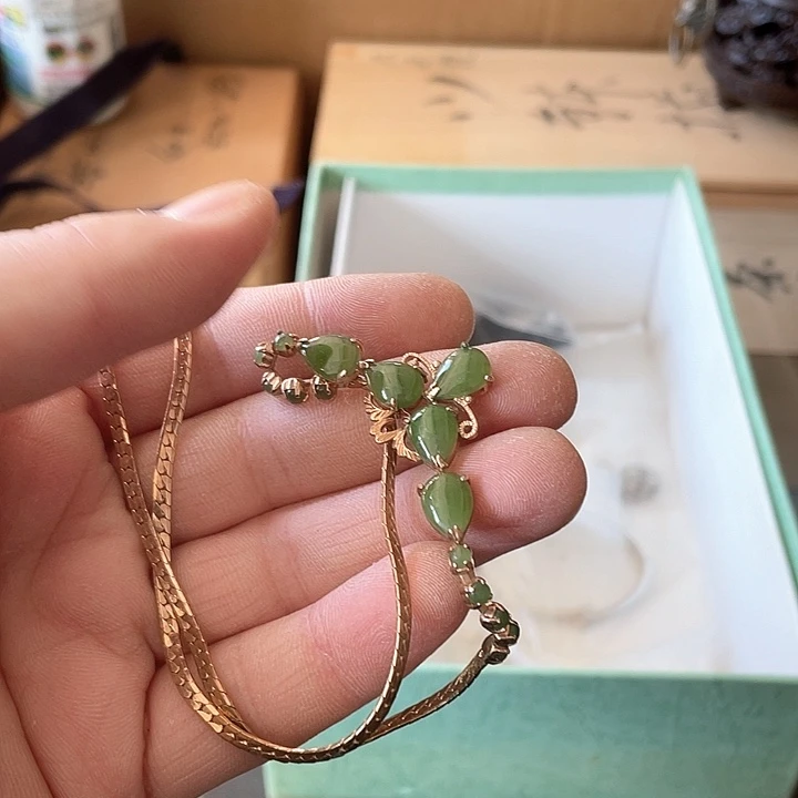 瓷片D****?哈哈哈哈哈哈哈