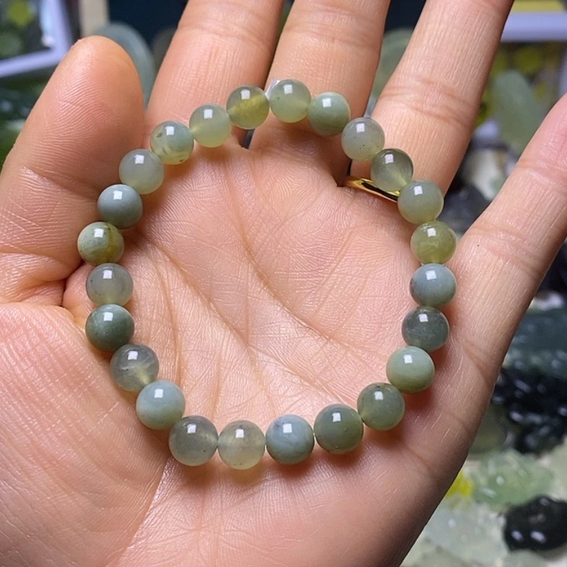【闪购商品】蛇纹石玉颈饰未镶嵌B****?
