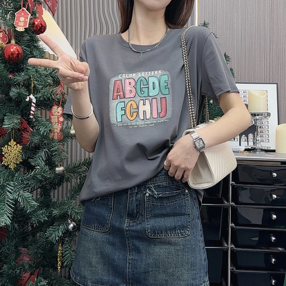 彩绘字母时尚设计新款减龄正肩T恤百搭修身显瘦上衣小众休闲圆领