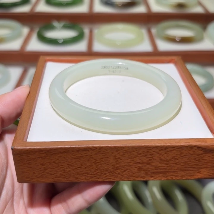 静***和田玉未镶嵌手镯白冰晴56