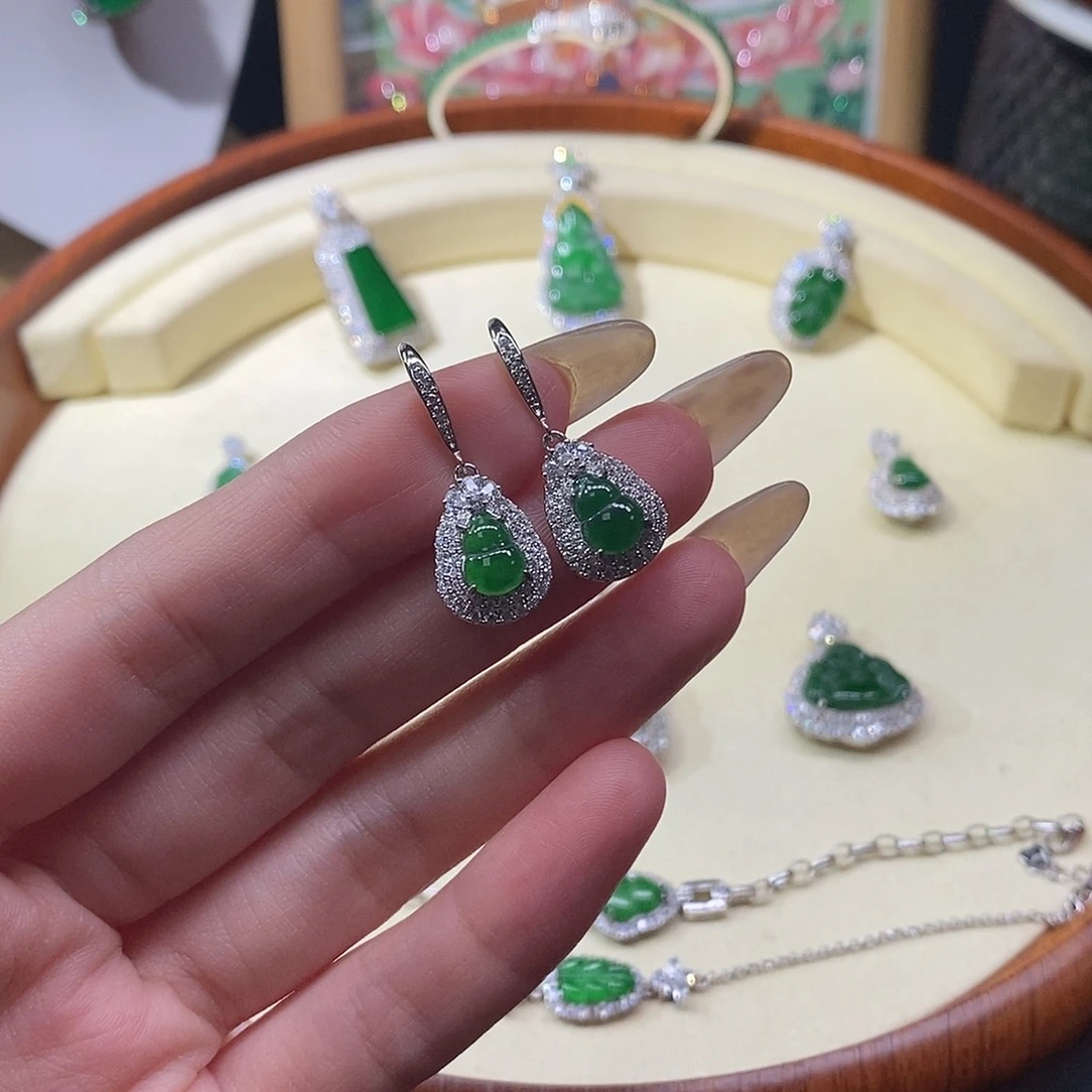 翡翠未镶嵌颈饰葫芦耳饰