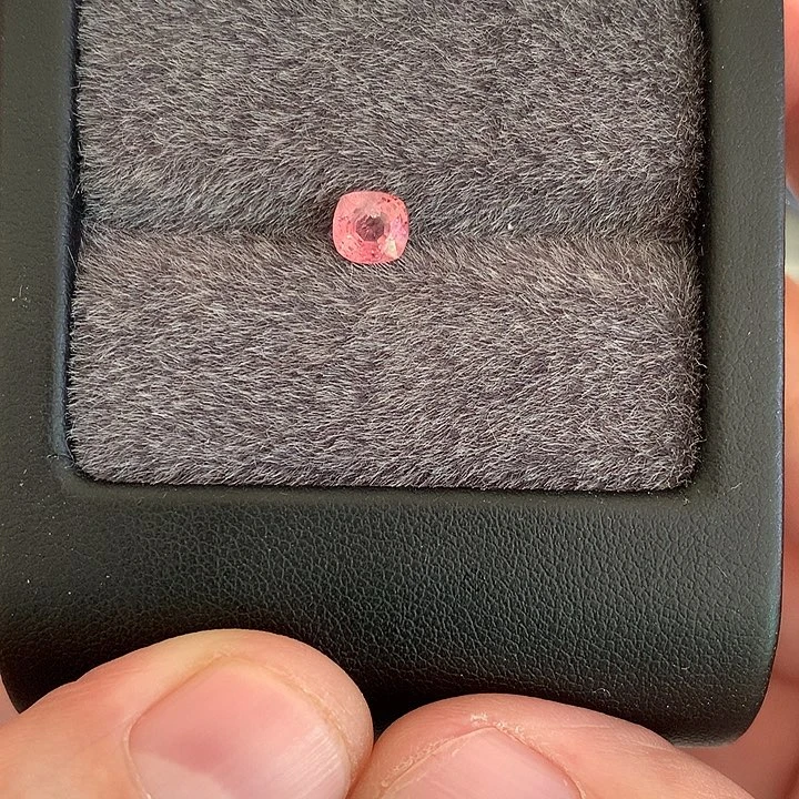 尖晶石裸石adcd尖晶石