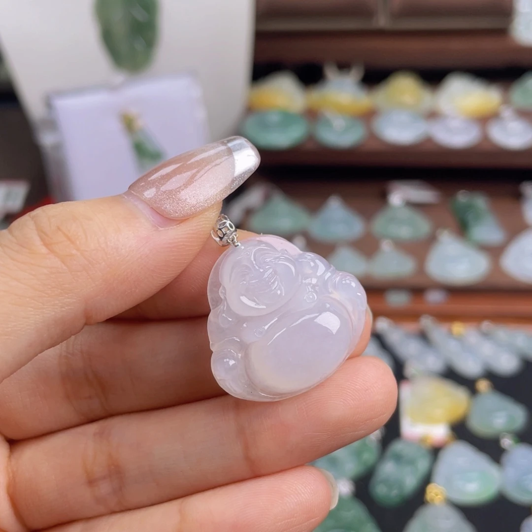 翡翠未镶嵌颈饰佛公