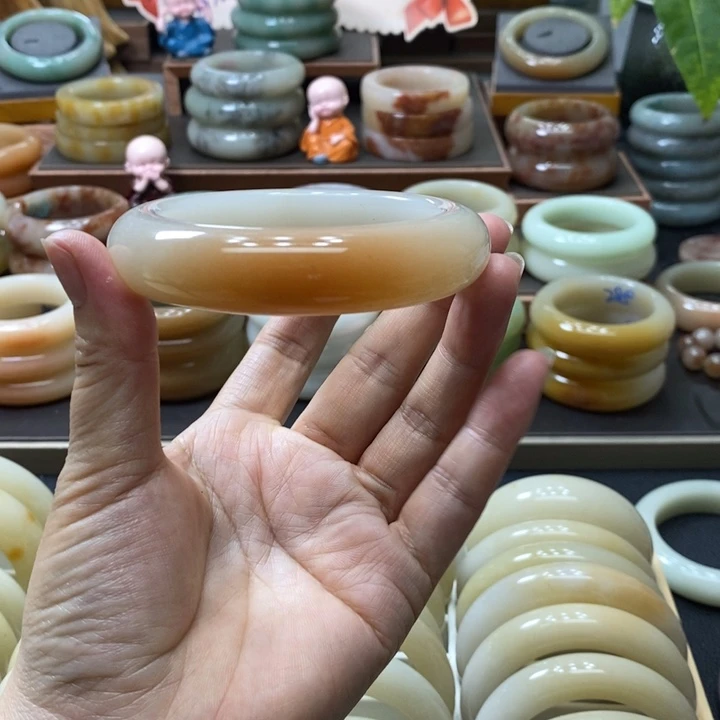 石英质玉手镯合金三*