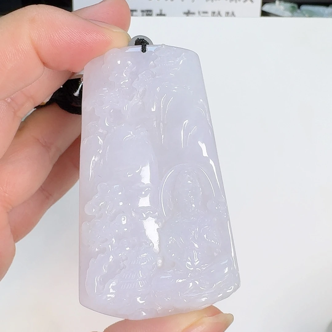 翡翠未镶嵌颈饰山水观音
