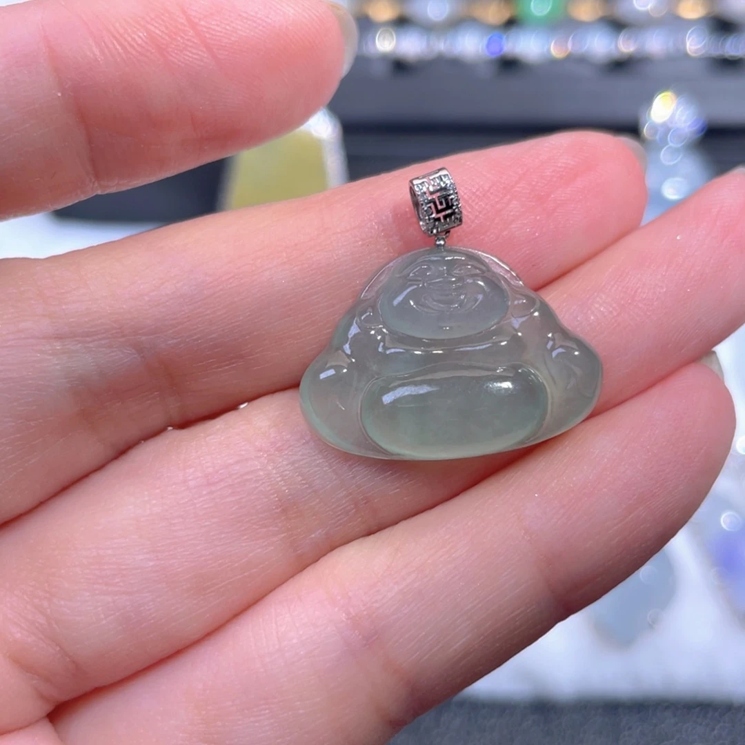 翡翠18K金镶嵌颈饰翡翠