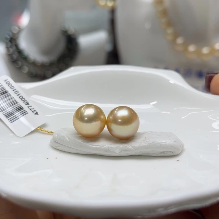 海水珍珠耳饰18K金镶嵌11-12mm