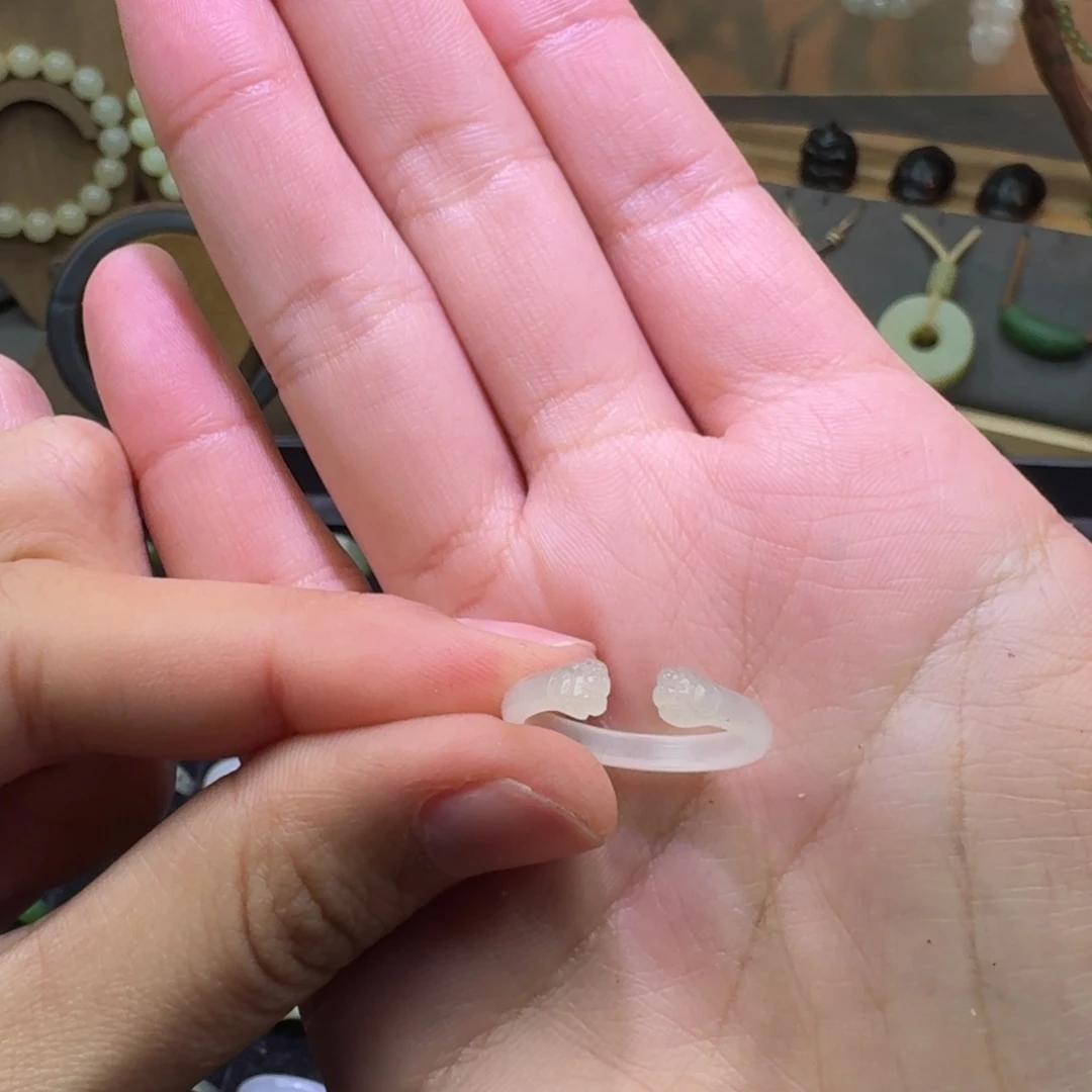 和田玉未镶嵌颈饰晴白内径17+