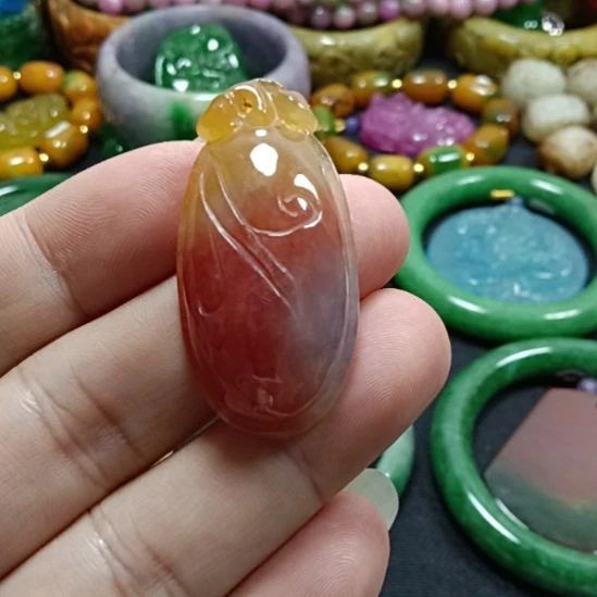 翡翠未镶嵌挂件翡翠