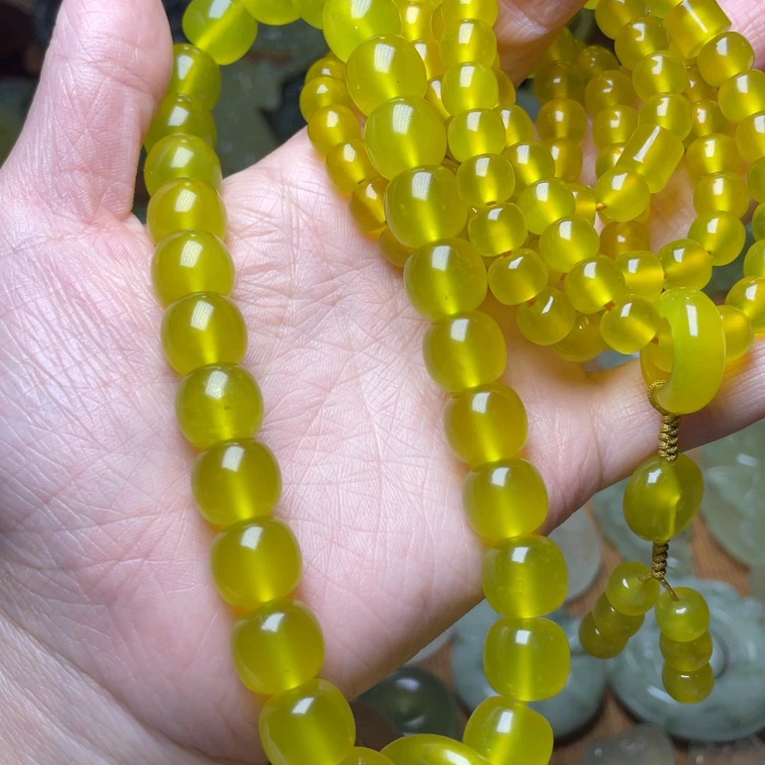 U***R蛇纹石玉未镶嵌 108粒