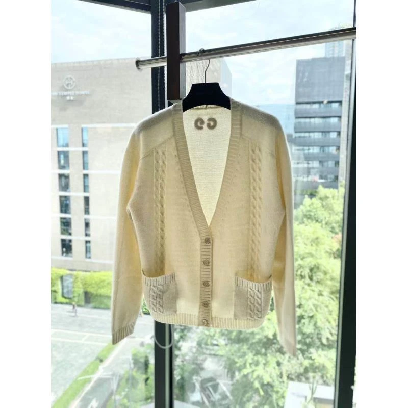 99新 GUCCI/古驰   wc048 腈纶/羊毛 双G羊毛开衫 M码 无领标