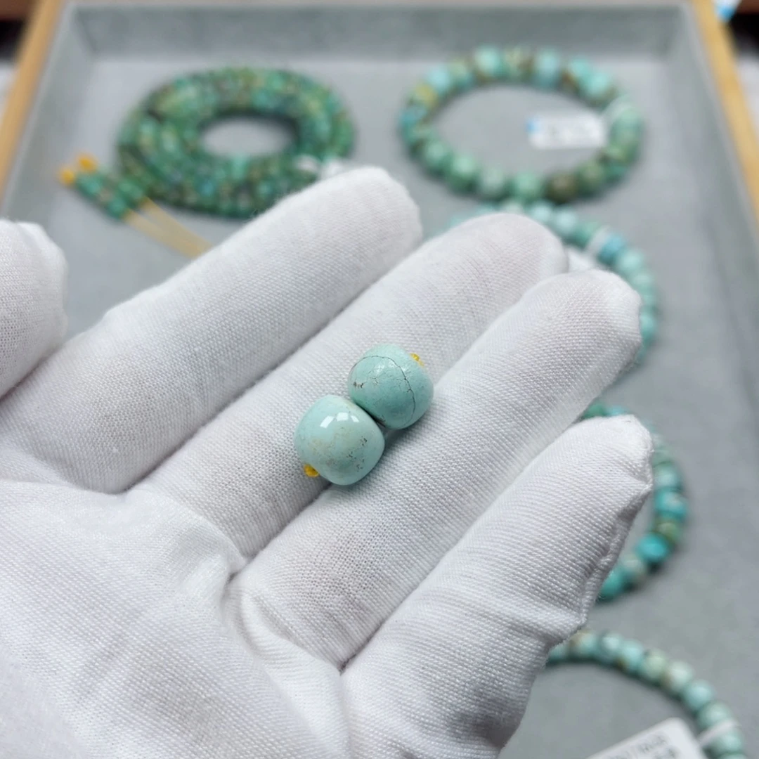 绿松石未镶嵌挂件