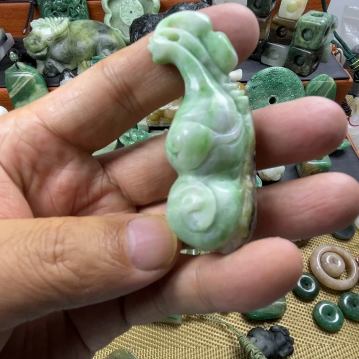 独山玉未镶嵌珠宝半成品