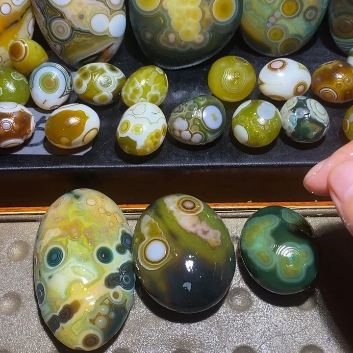 未镶嵌玛瑙/玉髓珠宝半成品随*飘
