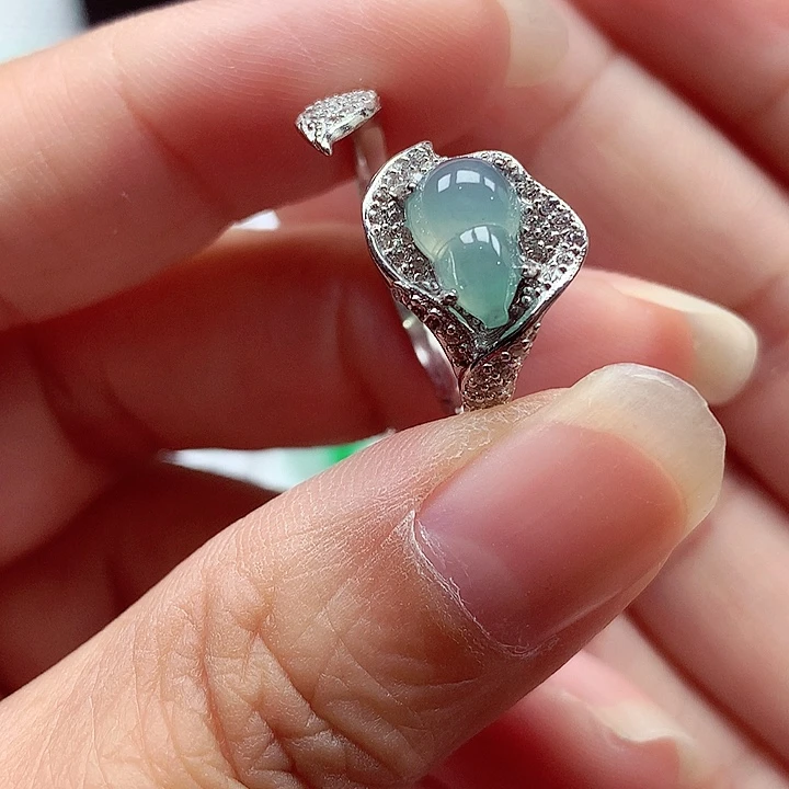 翡翠银S925镶嵌颈饰翡翠