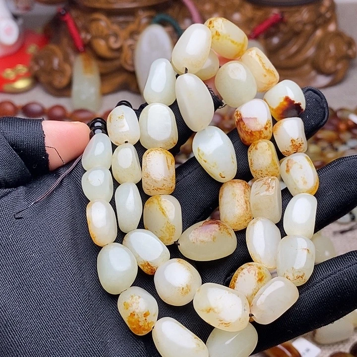 菲***菲和田玉未镶嵌手链