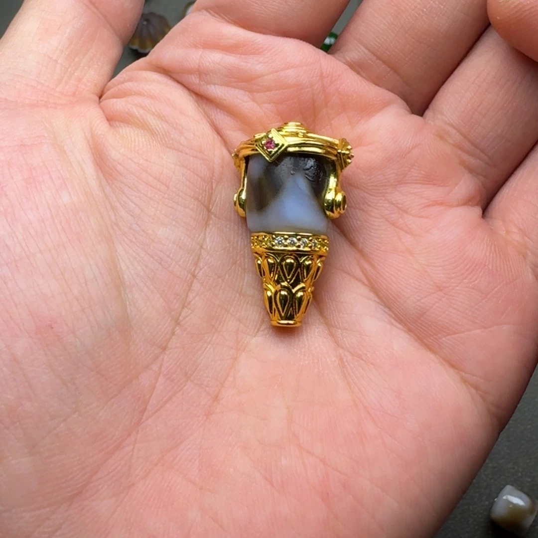 虎牙镀金三通一个随机发