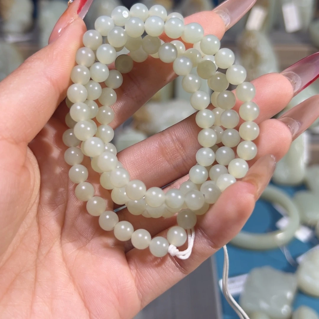 柳***絮和田玉（糖玉）未镶嵌颈饰