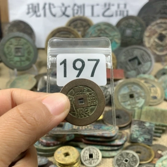 铜静**雨现代文创工艺品