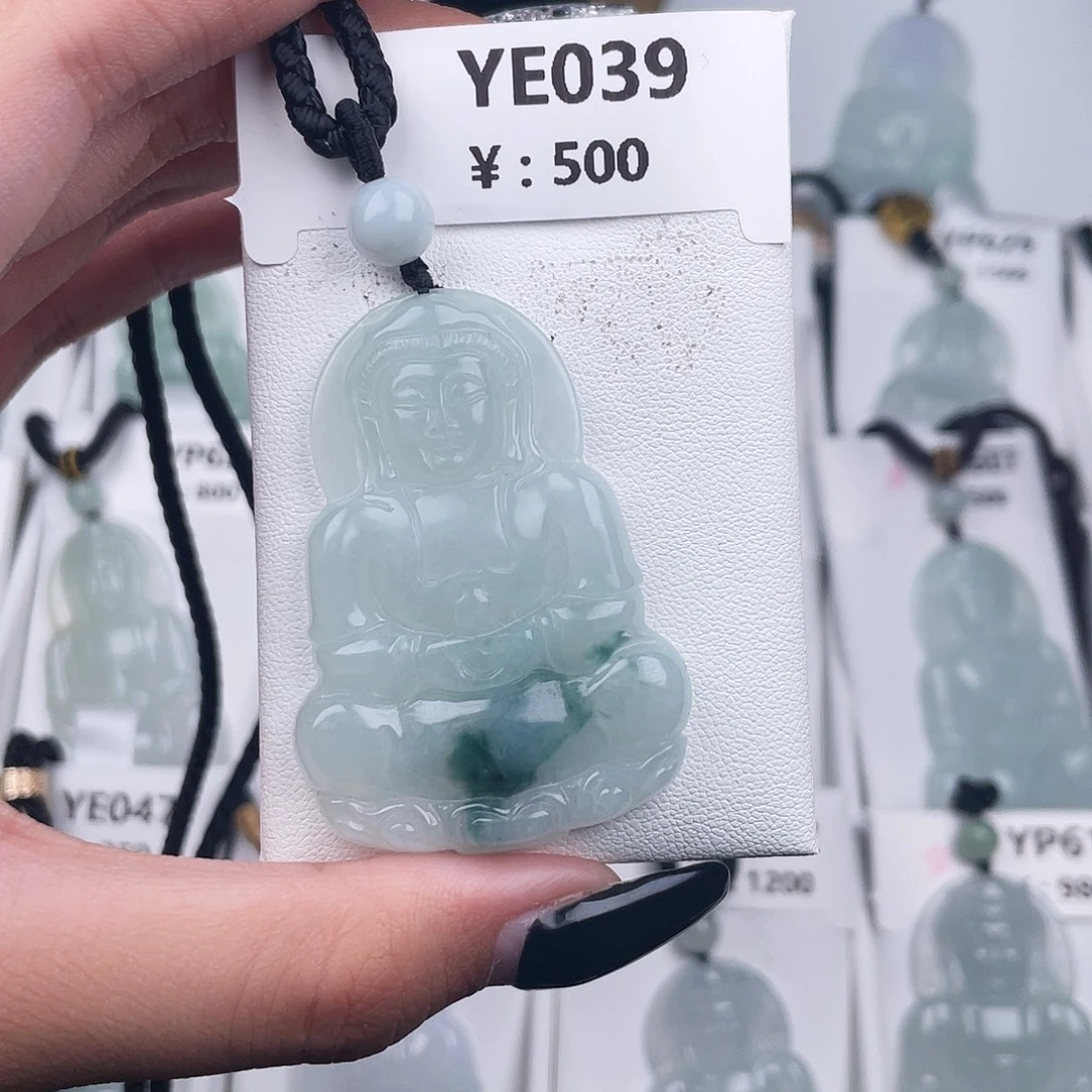 翡翠未镶嵌颈饰YE039