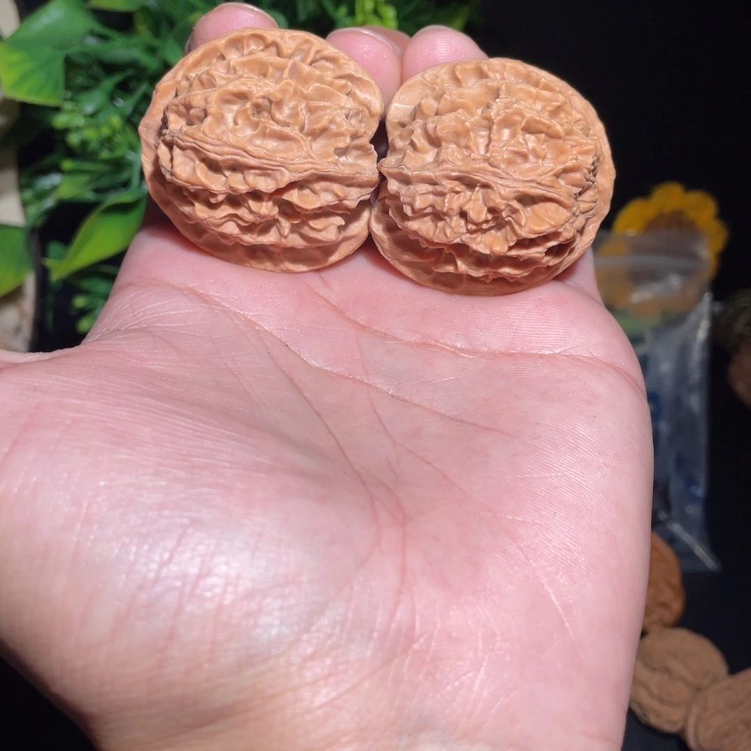 文玩核桃吊坠40苹果园