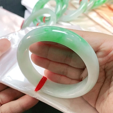 未镶嵌手镯翡翠1570