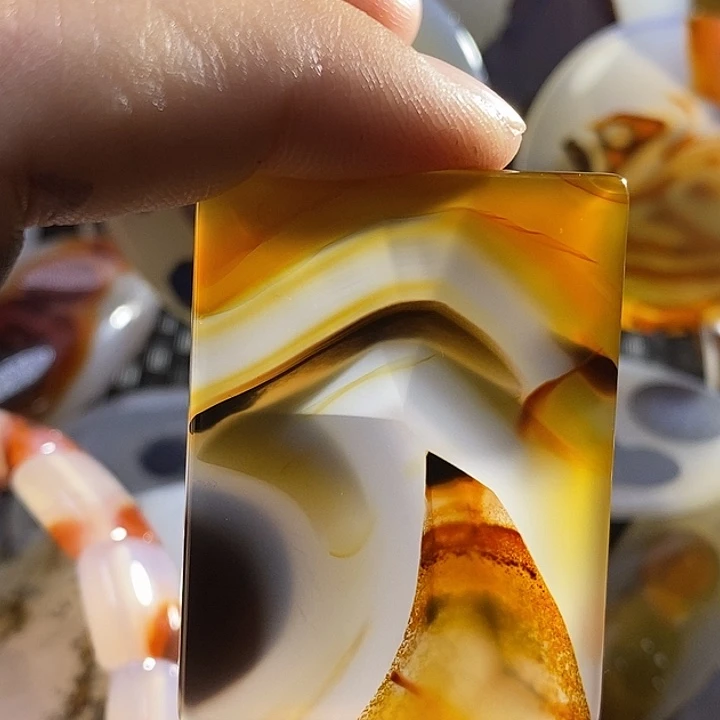 未镶嵌颈饰玛瑙/玉髓一*田