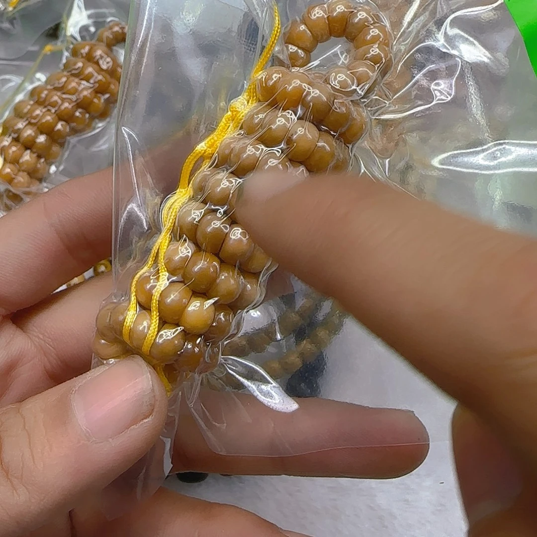 ****）手串星月菩提39傲世龙脊猪大肠108-7左右