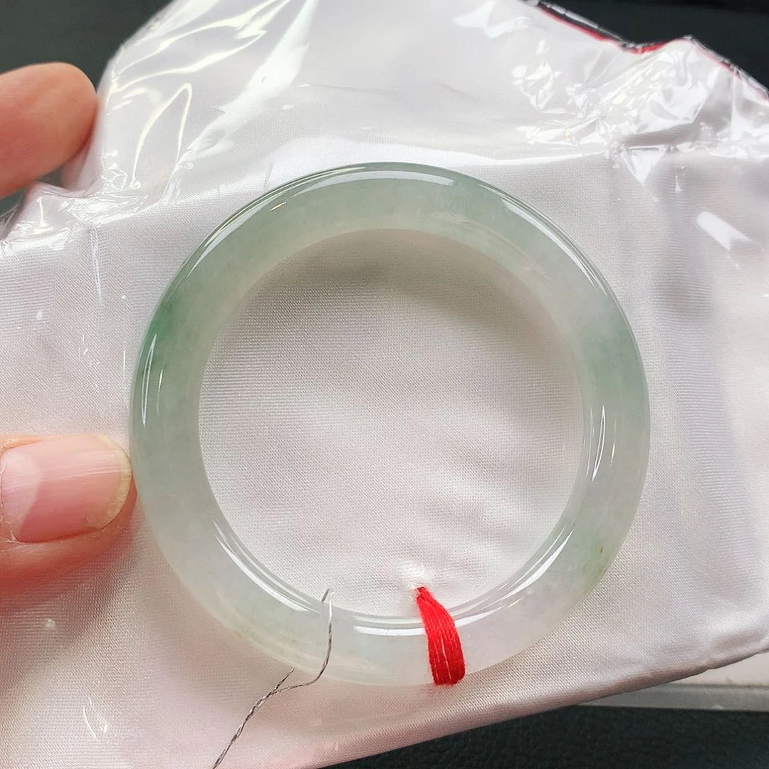 未镶嵌手镯翡翠天然翡翠手镯