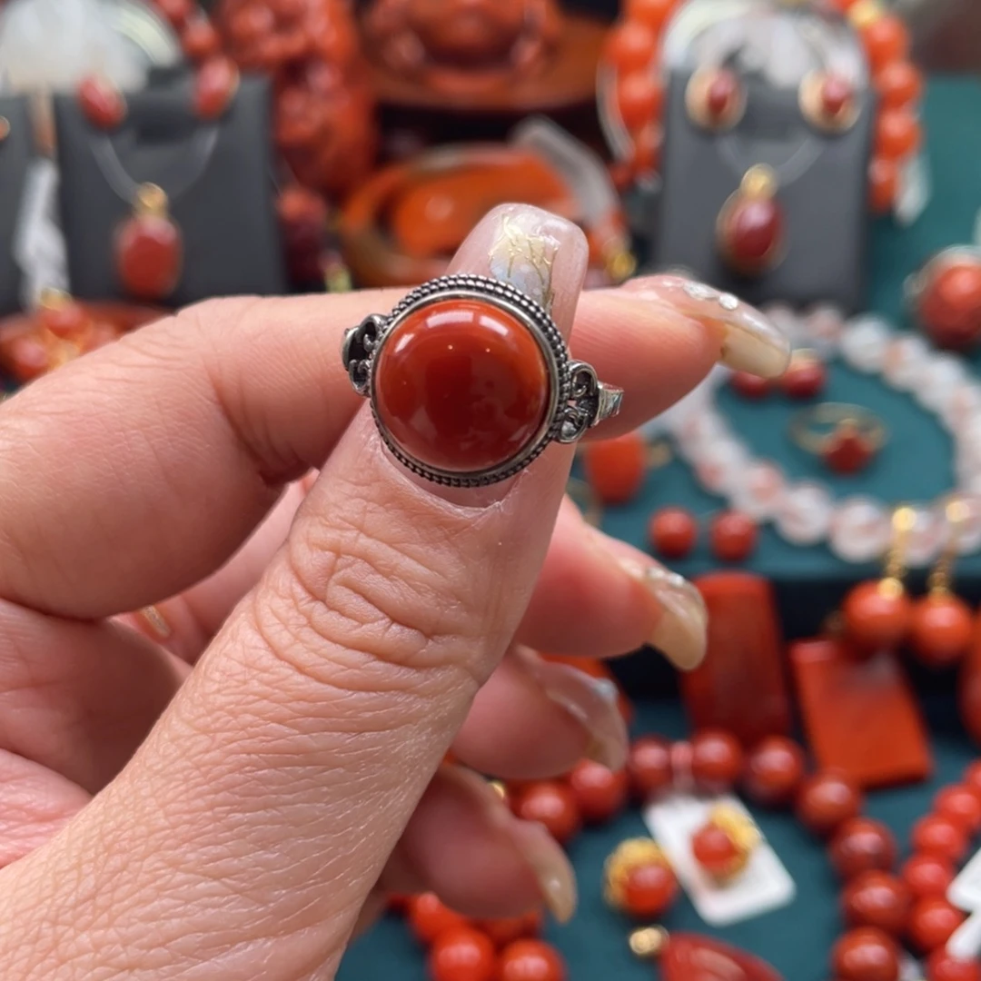 一***集南红玛瑙未镶嵌川料南红蛋面戒指